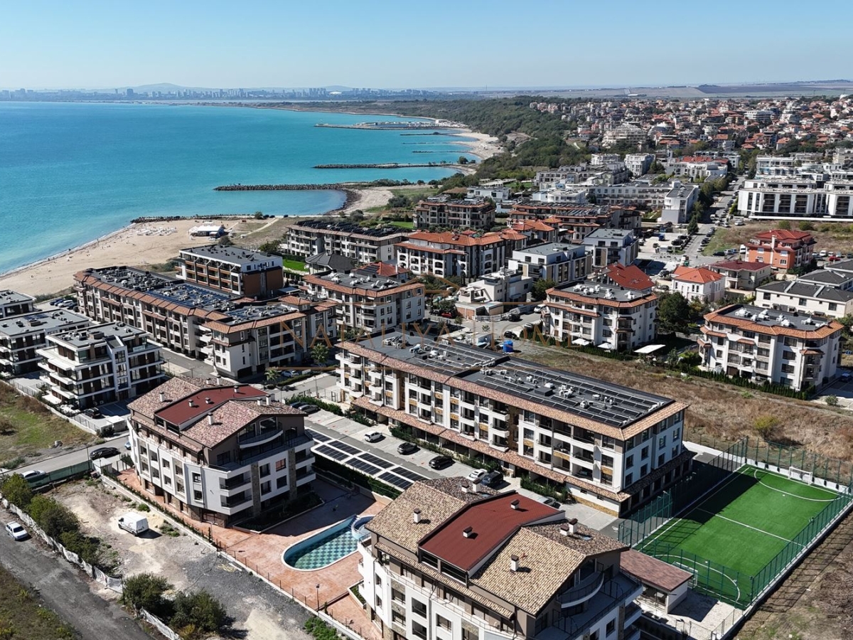Тристаен апартамент с панорама море в луксозна сграда в кв.Сарафово - гр.Бургас - снимка 10
