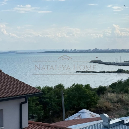 Двустаен апартамент с фронтална гледка море в кв.Сарафово - снимка 9