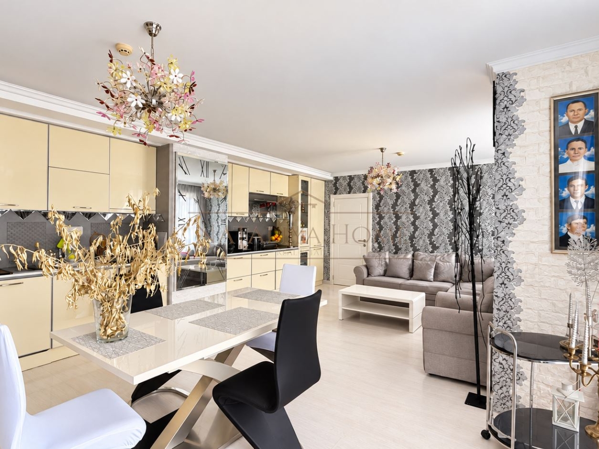 Просторен тристаен апартамент в комплекс Villa Florencia, гр.Свети Влас - снимка 1