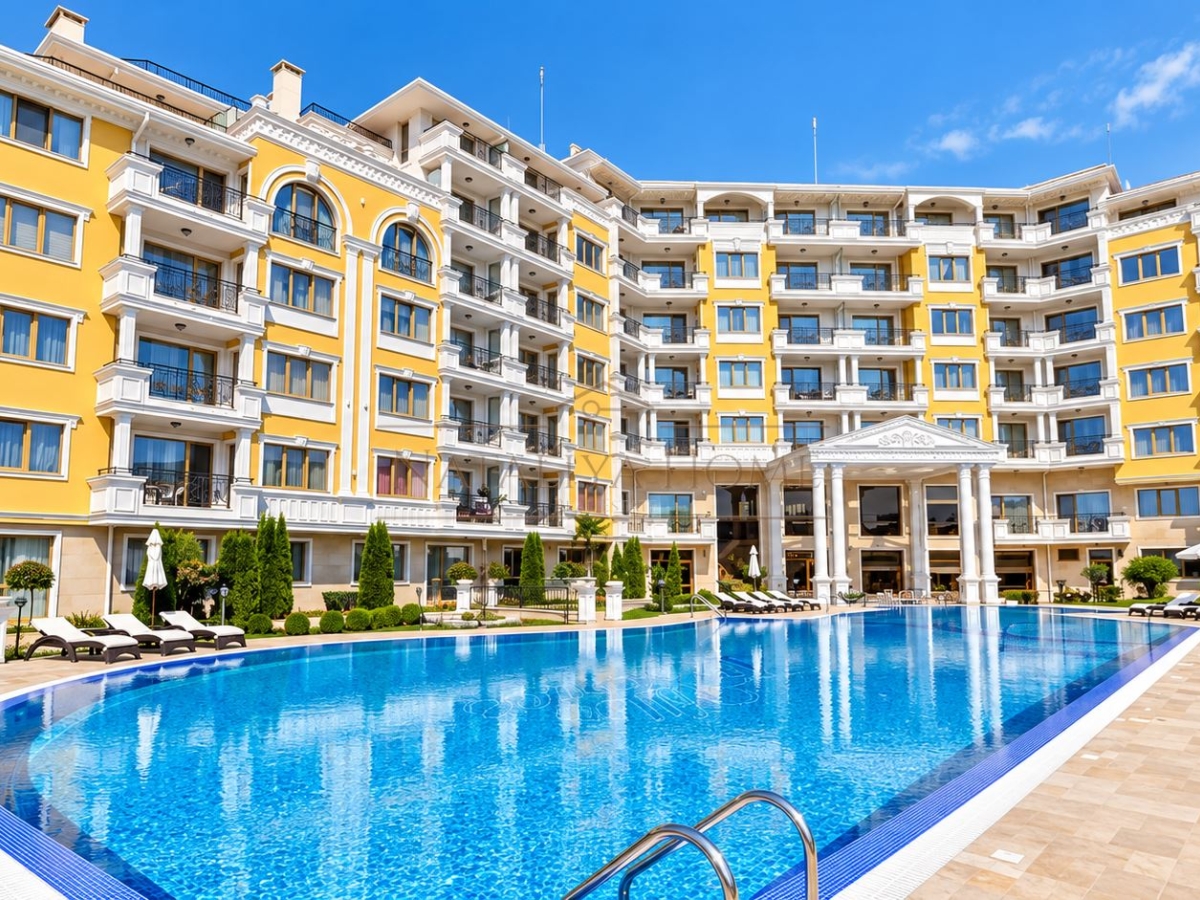 Просторен тристаен апартамент в комплекс Villa Florencia, гр.Свети Влас - снимка 12