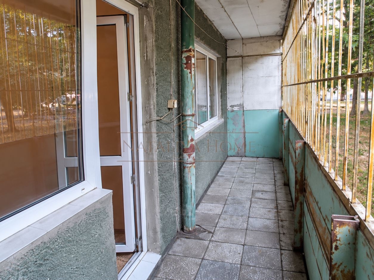 Тристаен апартамент с отделна кухня в ж.к.Изгрев, гр.Бургас - снимка 4